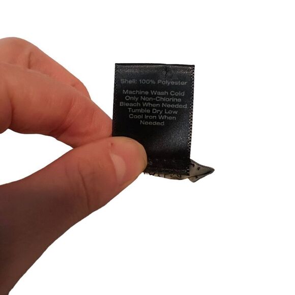 3 for $30! Ann Taylor factory off white embroidered tank - Picture 2 of 7